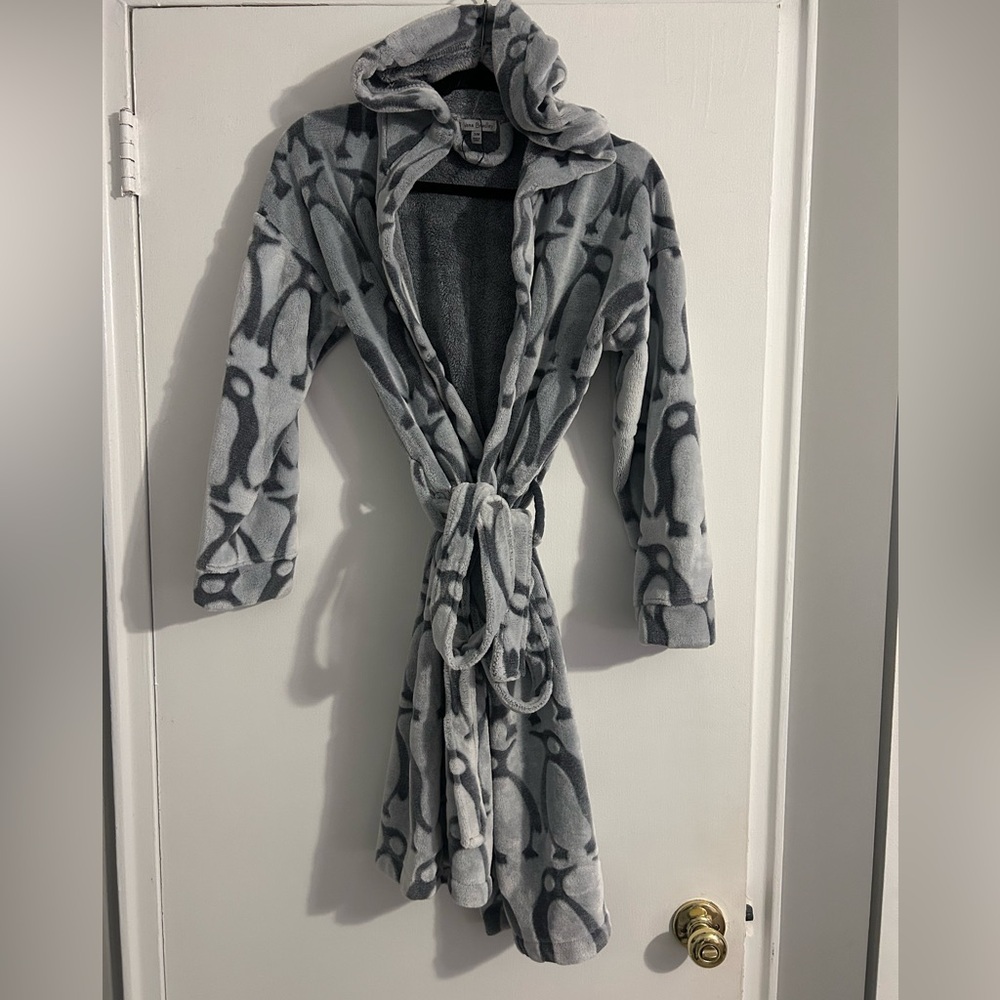 Vera Bradley Gray Penguin Women's Robe